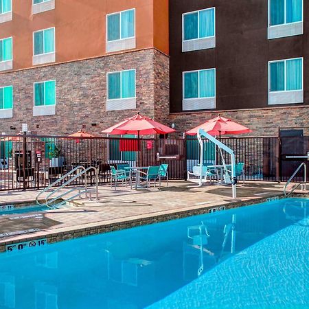 Towneplace Suites By Marriott Bakersfield West Exterior foto