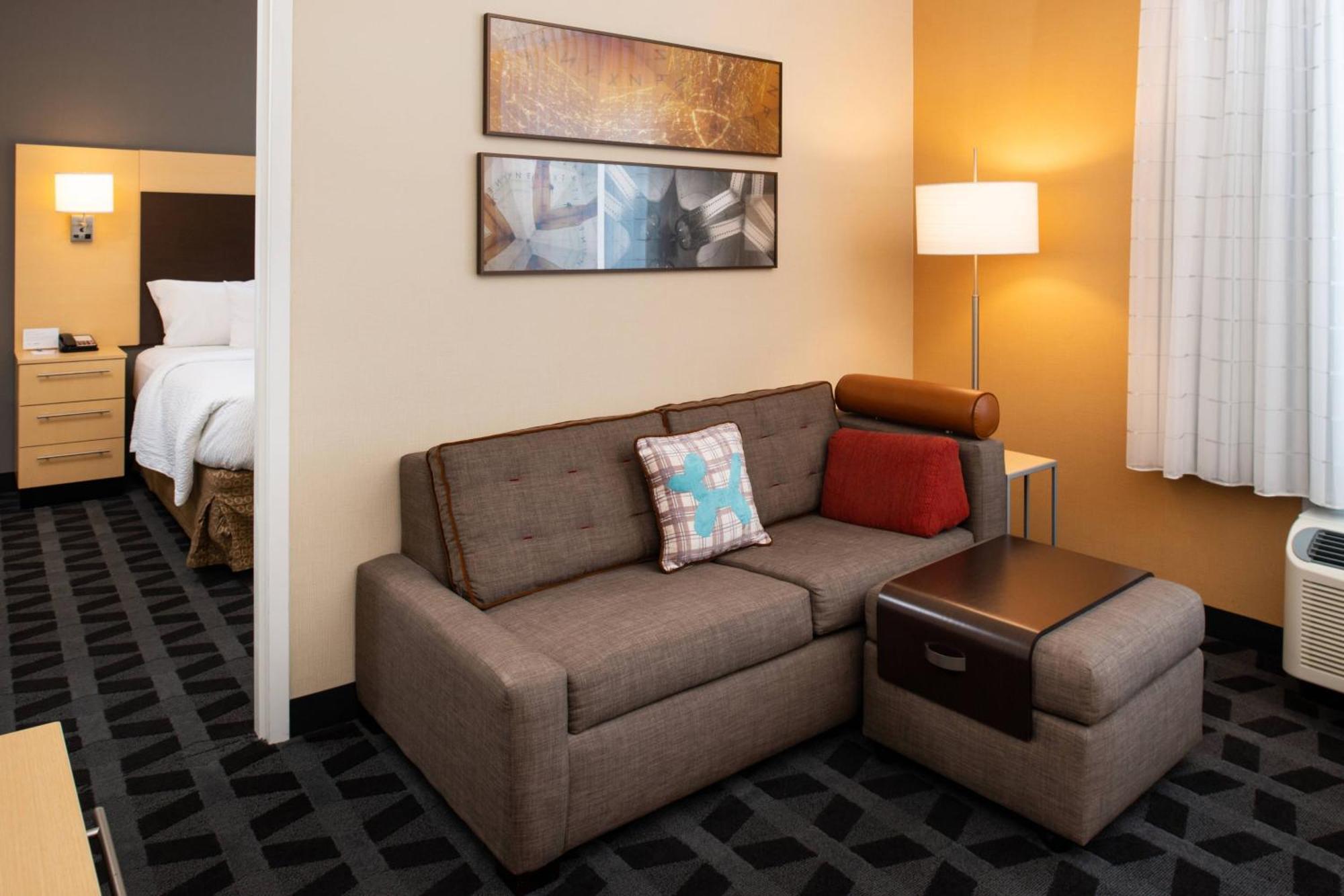 Towneplace Suites By Marriott Bakersfield West Exterior foto